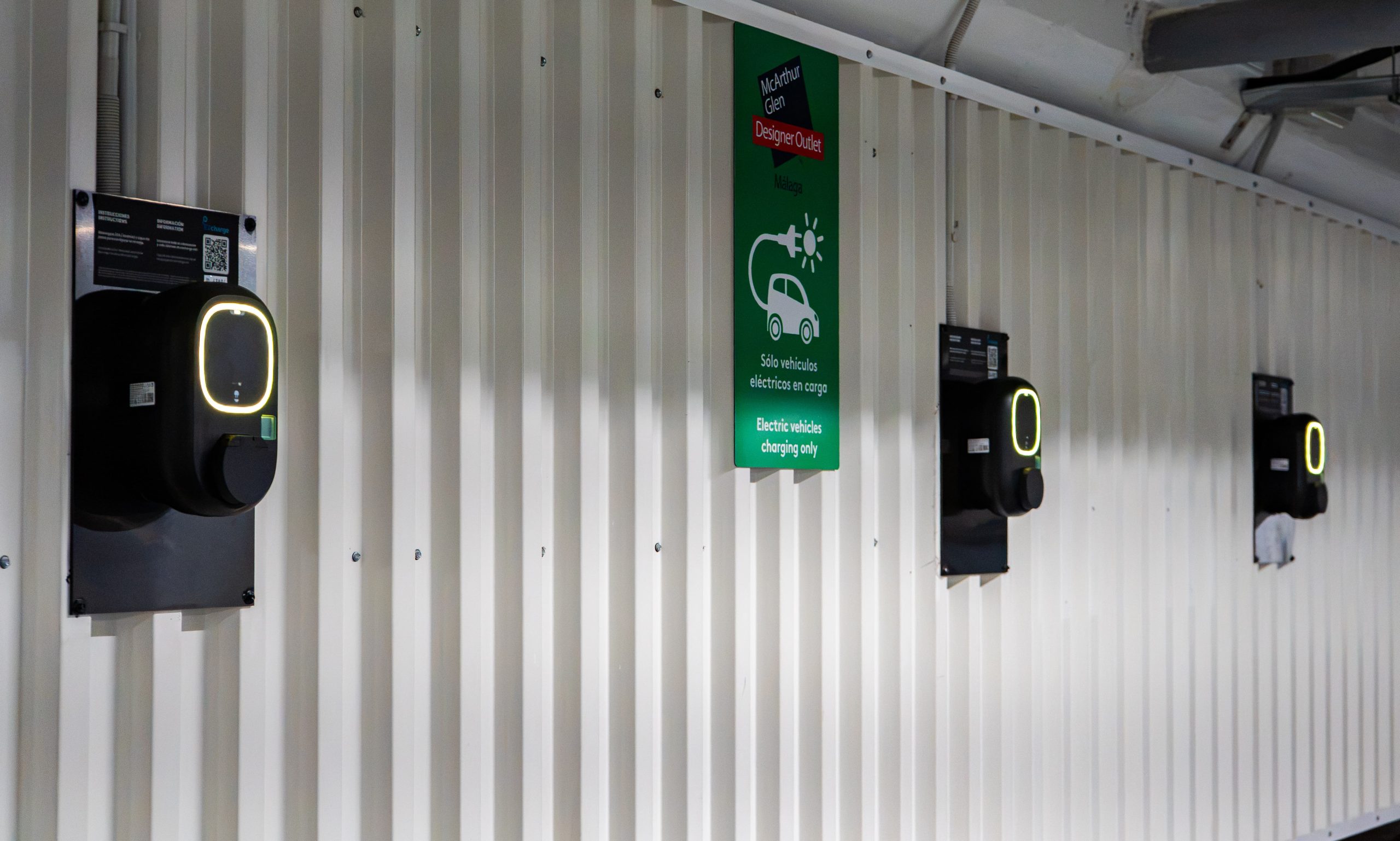 Instalación de puntos de recarga para McArthurGlen Designer Outlet en Málaga
